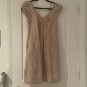 Beautiful dress! Fabric from Italy, dress from Australia. Pockets.